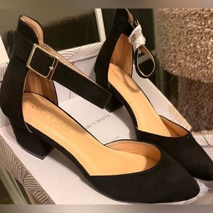 Chase + Chloe Jason-1 Pointy Toe Chunky Heel Women's Pump Shoes, Black, size 9